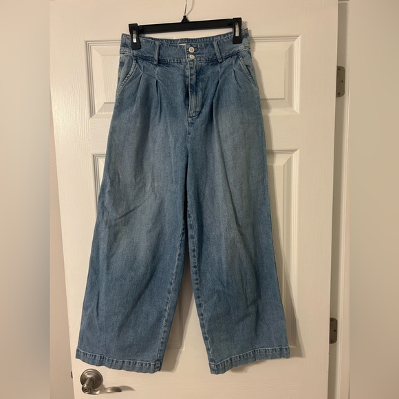 Madewell Pleated Wide-Leg Jeans in Kinnon Wash - Picture 2 of 7